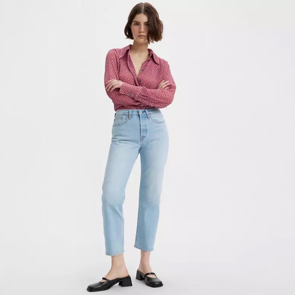 LEVIS Wedgie Straight 31 inch Waist